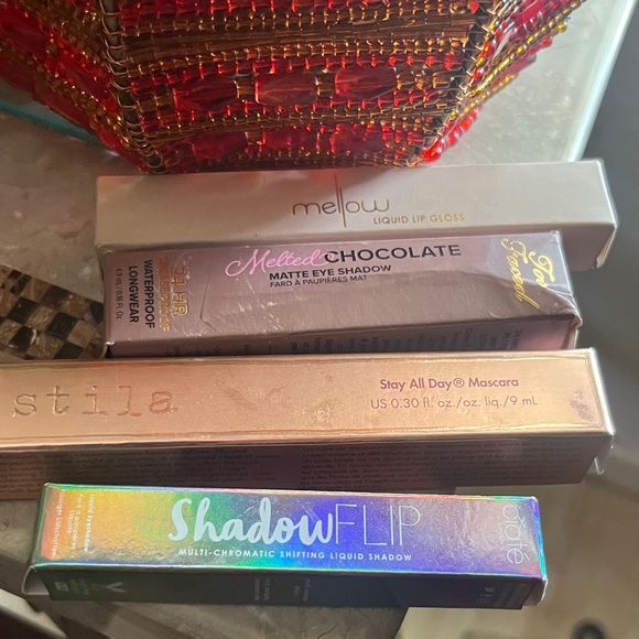Stila Other - Stila mascara stay all day in intense black NEW +3 other makeup items